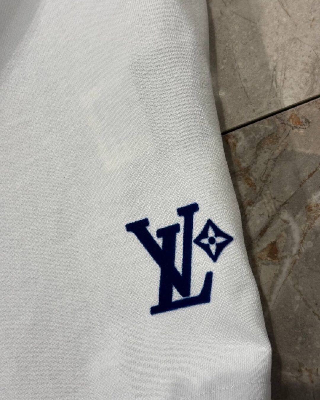 Футболка Louis Vuitton — изображение 6