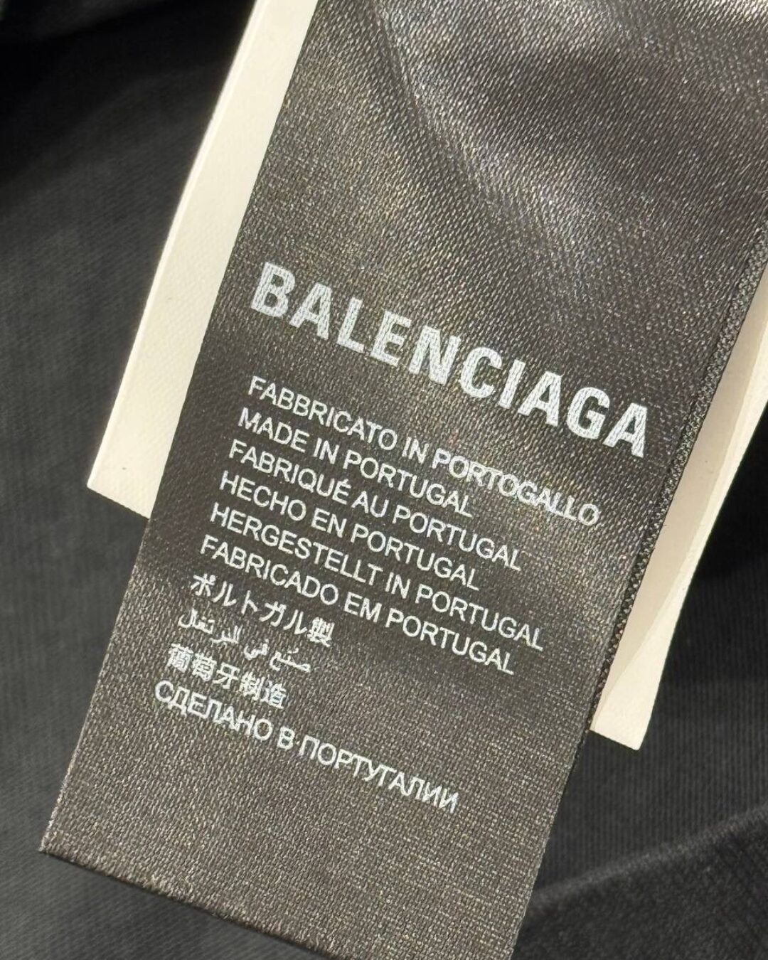 Футболка Balenciaga — изображение 6