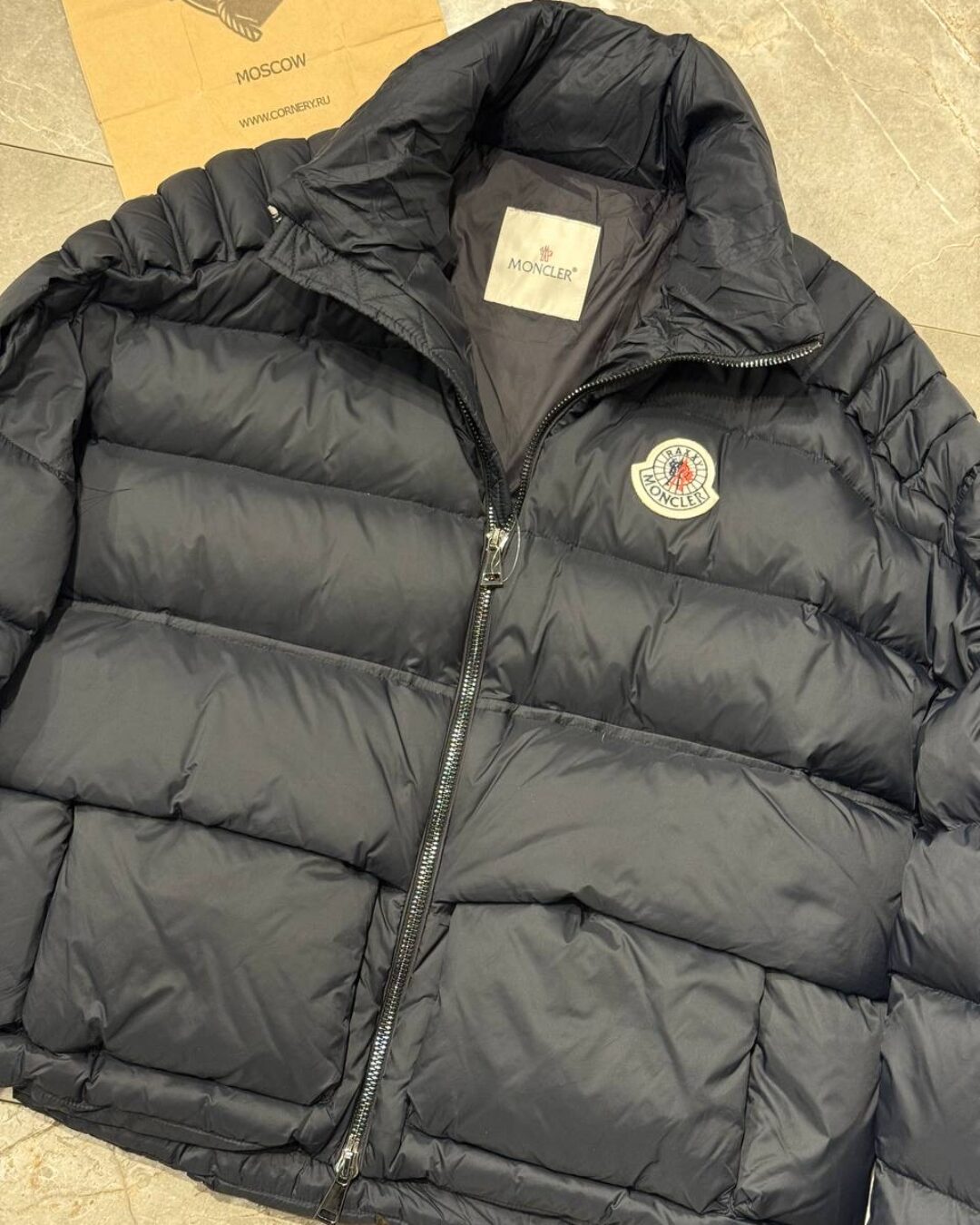 Пуховик Moncler — изображение 4