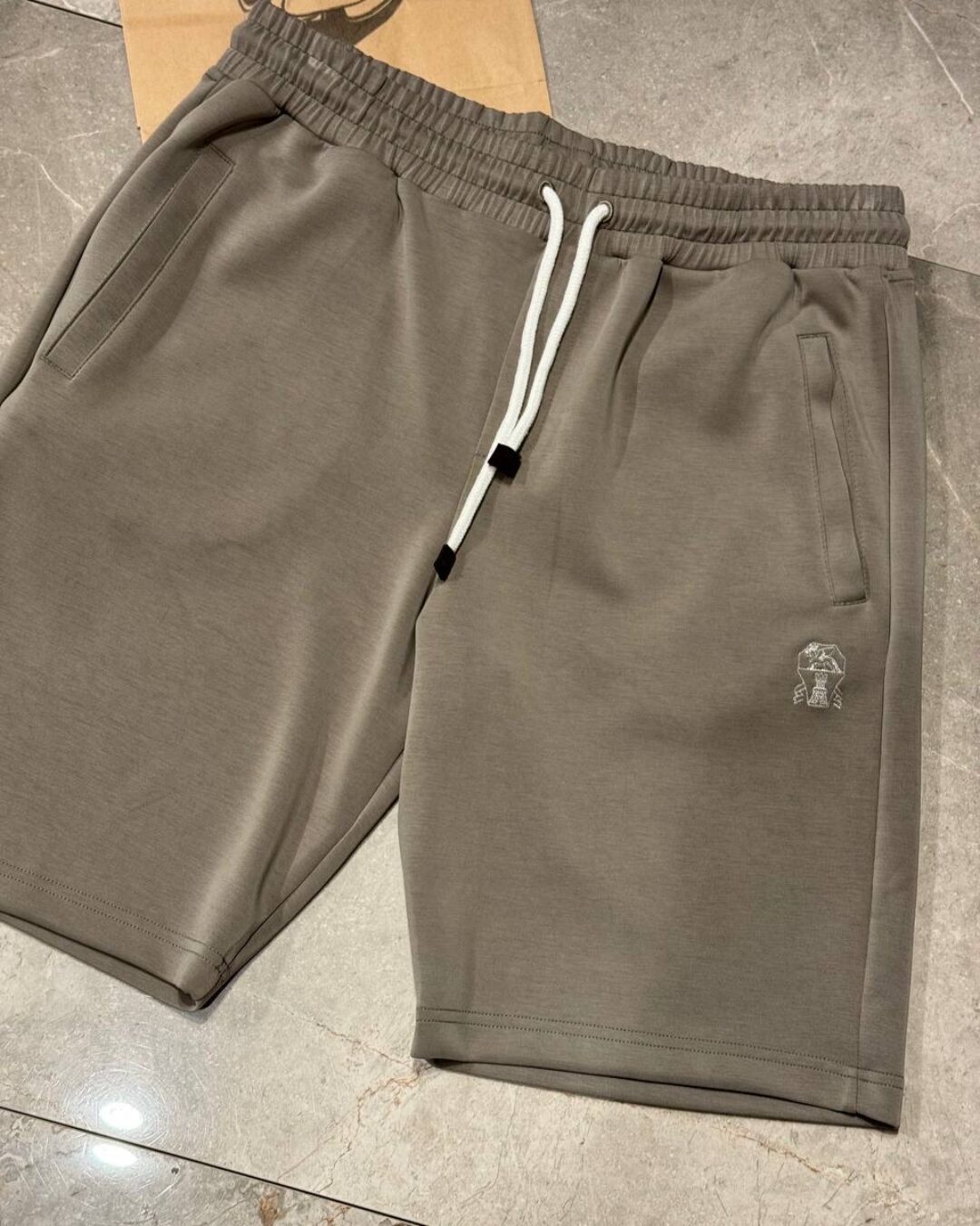 Шорты Brunello Cucinelli — изображение 4