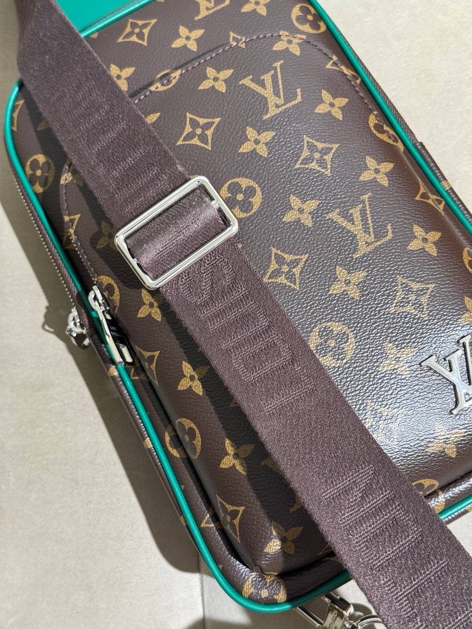 Сумка Louis Vuitton Avenue — фото 6