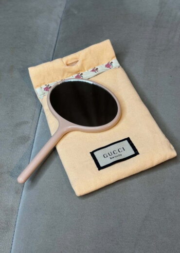 Зеркальце Gucci