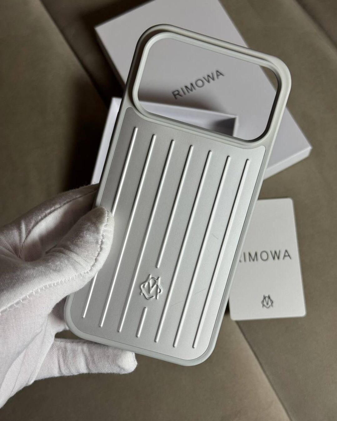 Чехол Rimowa (IPhone 17 Pro Max) — изображение 5