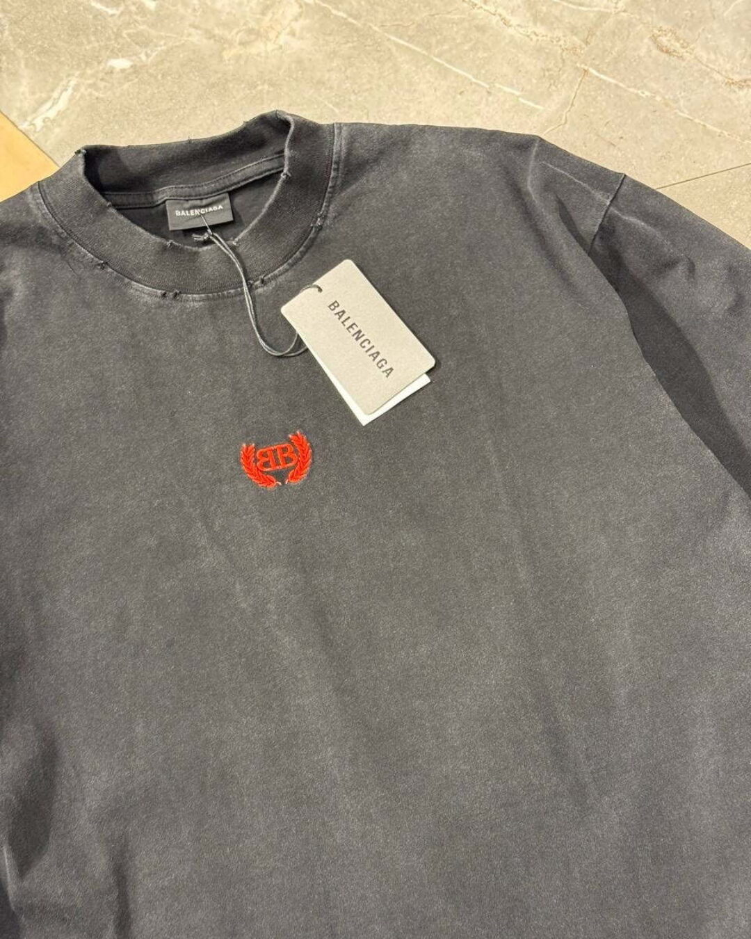 Футболка Balenciaga — изображение 3