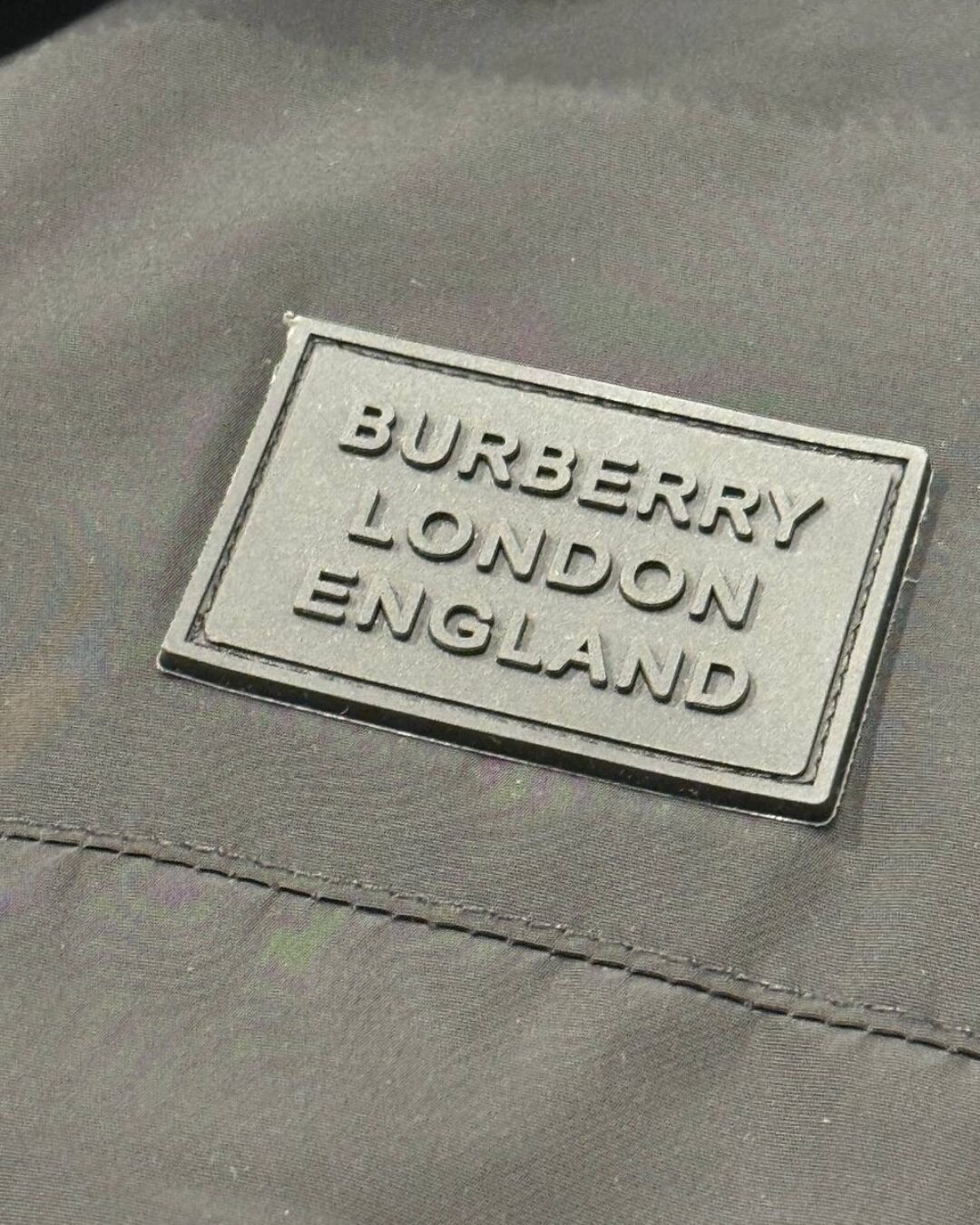 Жилет Burberry — изображение 5