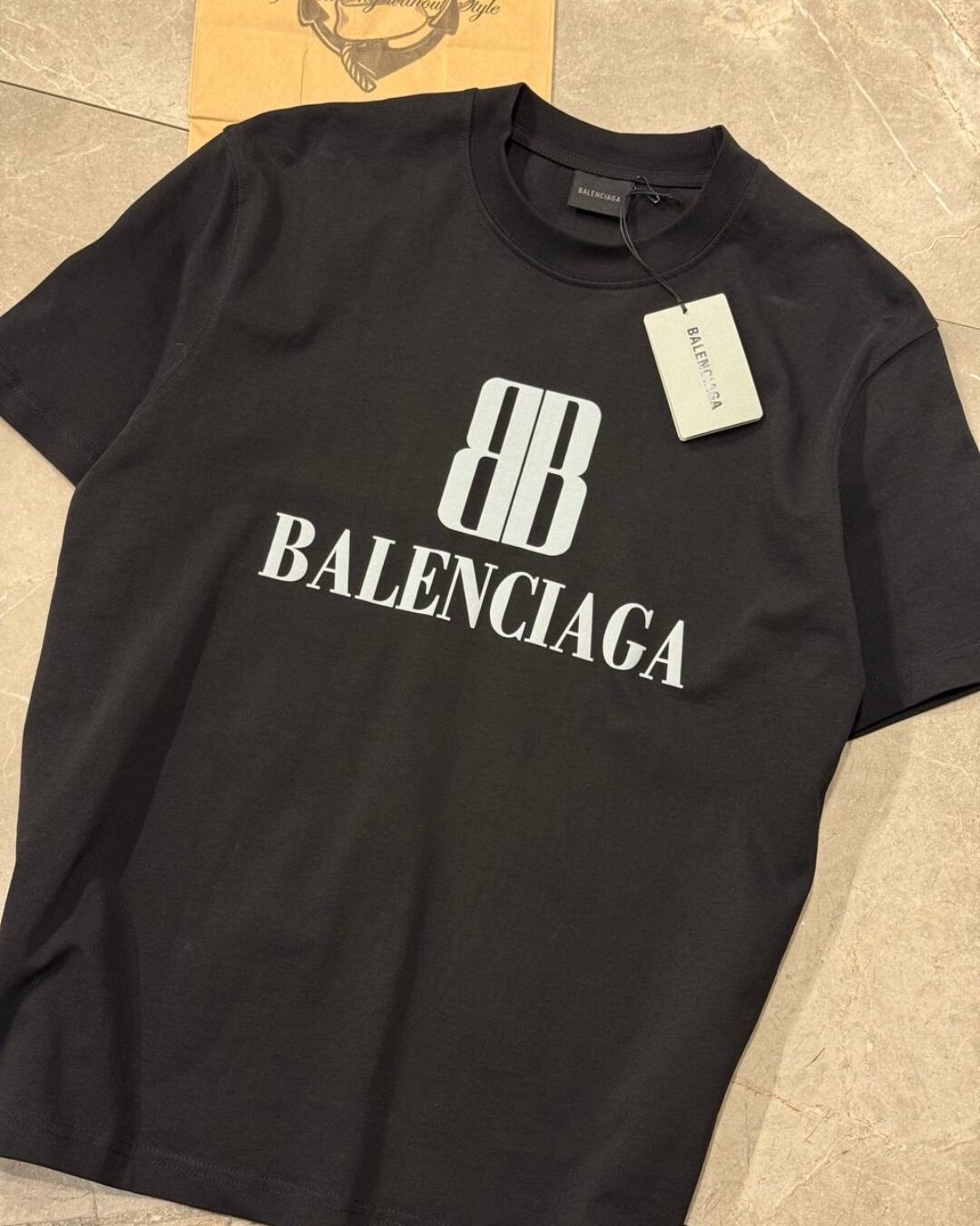 Футболка Balenciaga — изображение 3