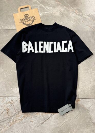 Футболка Balenciaga