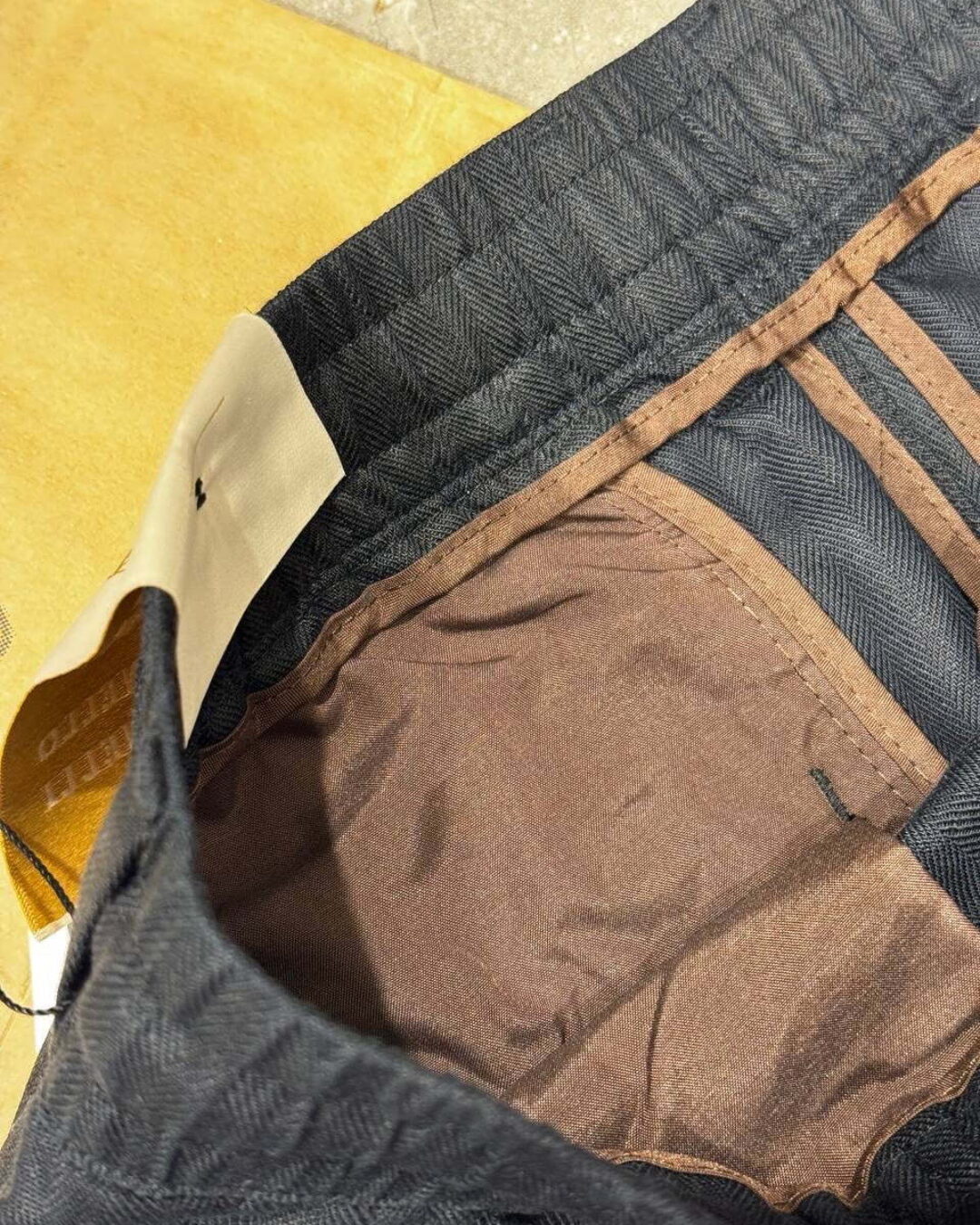 Льняные штаны Brunello Cucinelli — изображение 9