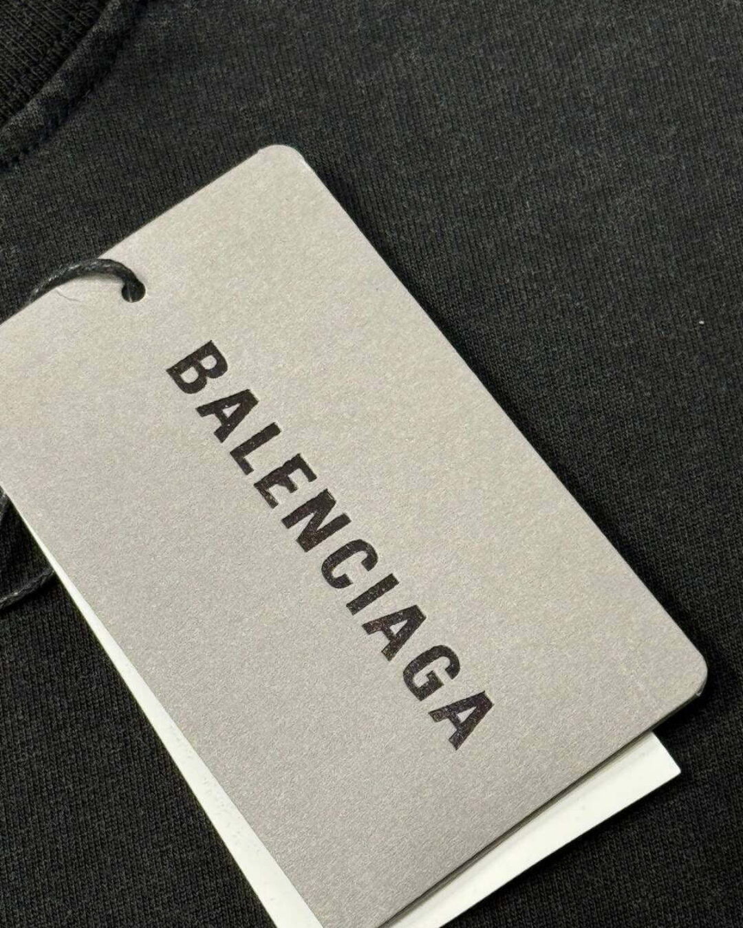 Футболка Balenciaga — изображение 5