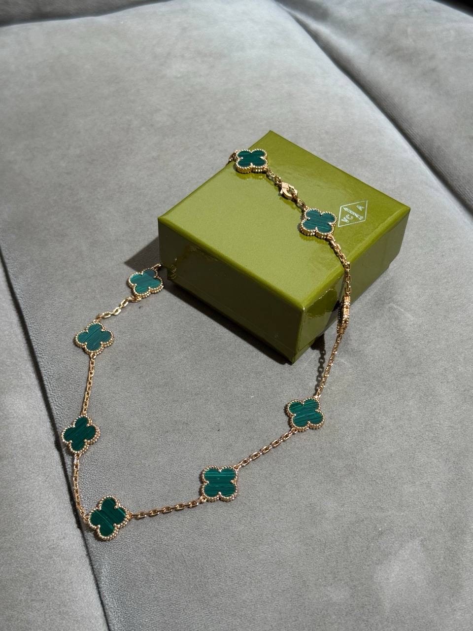 Колье Van Cleef & Arpels Vintage Alhambra (Gold/Green/Poly) — фото 1