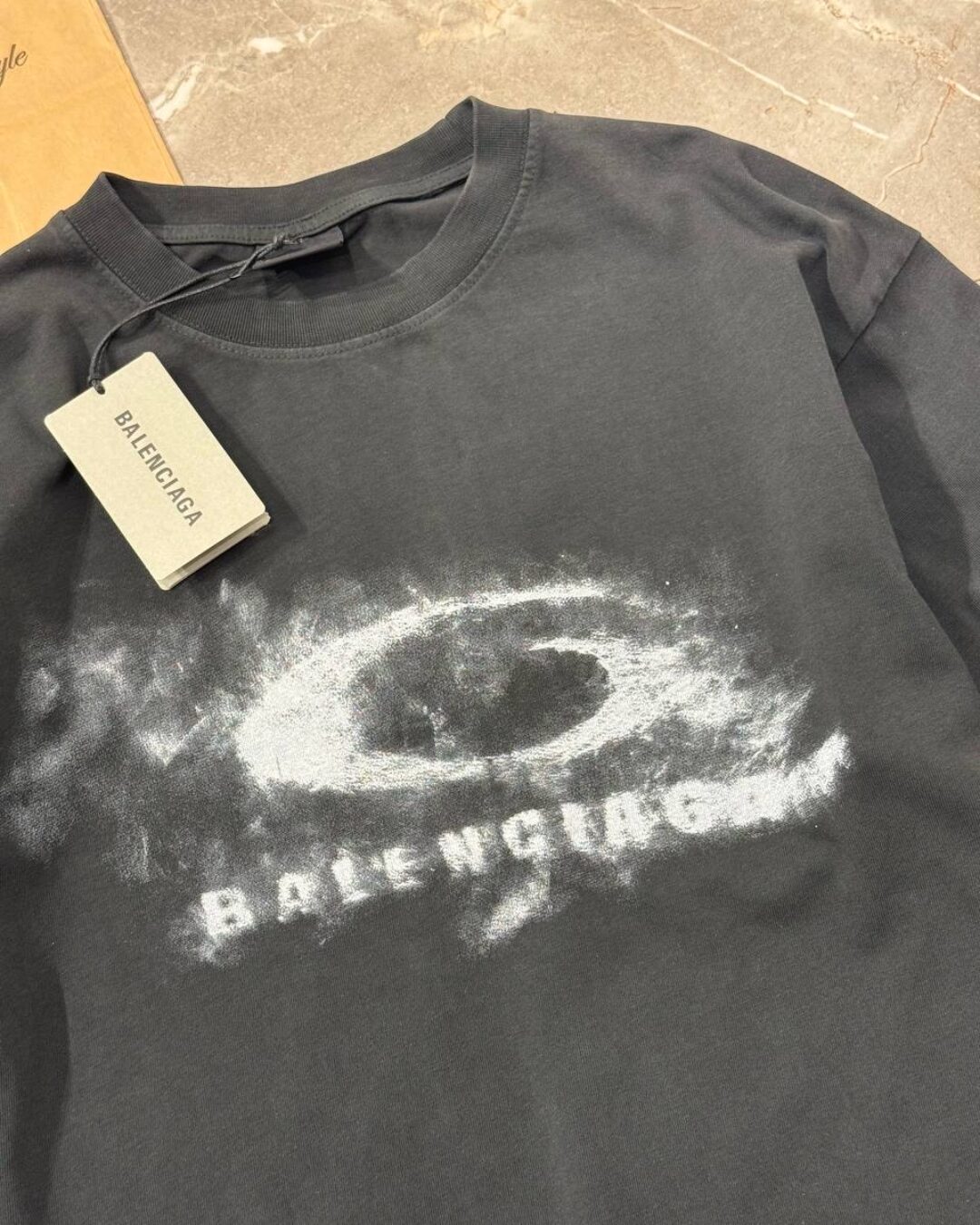 Футболка Balenciaga — изображение 3