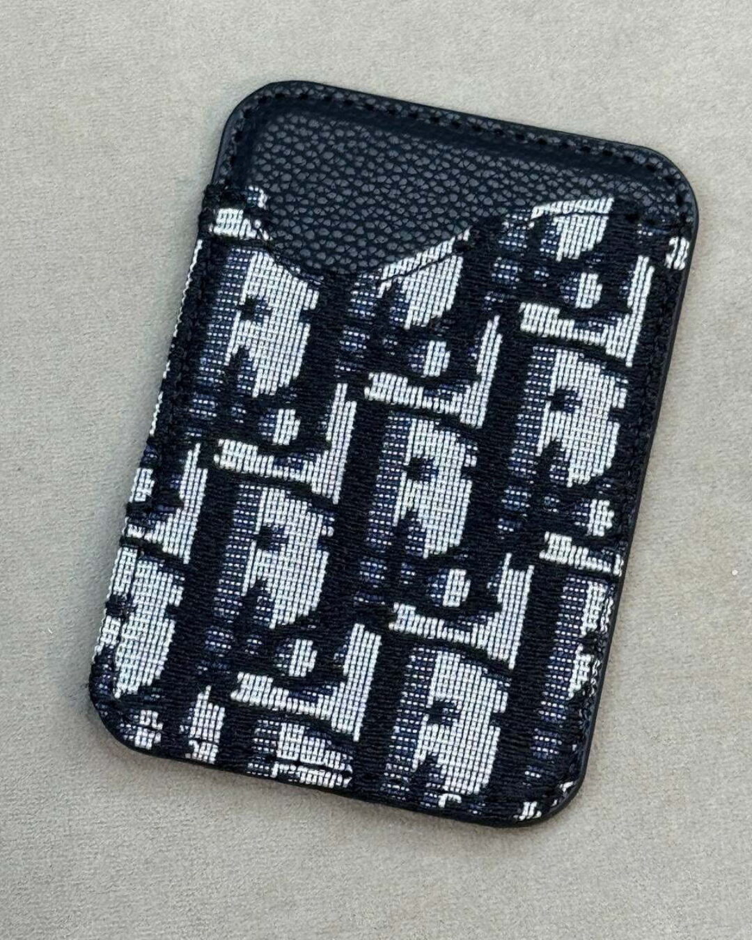 Картхолдер Dior (Magsafe) — изображение 2