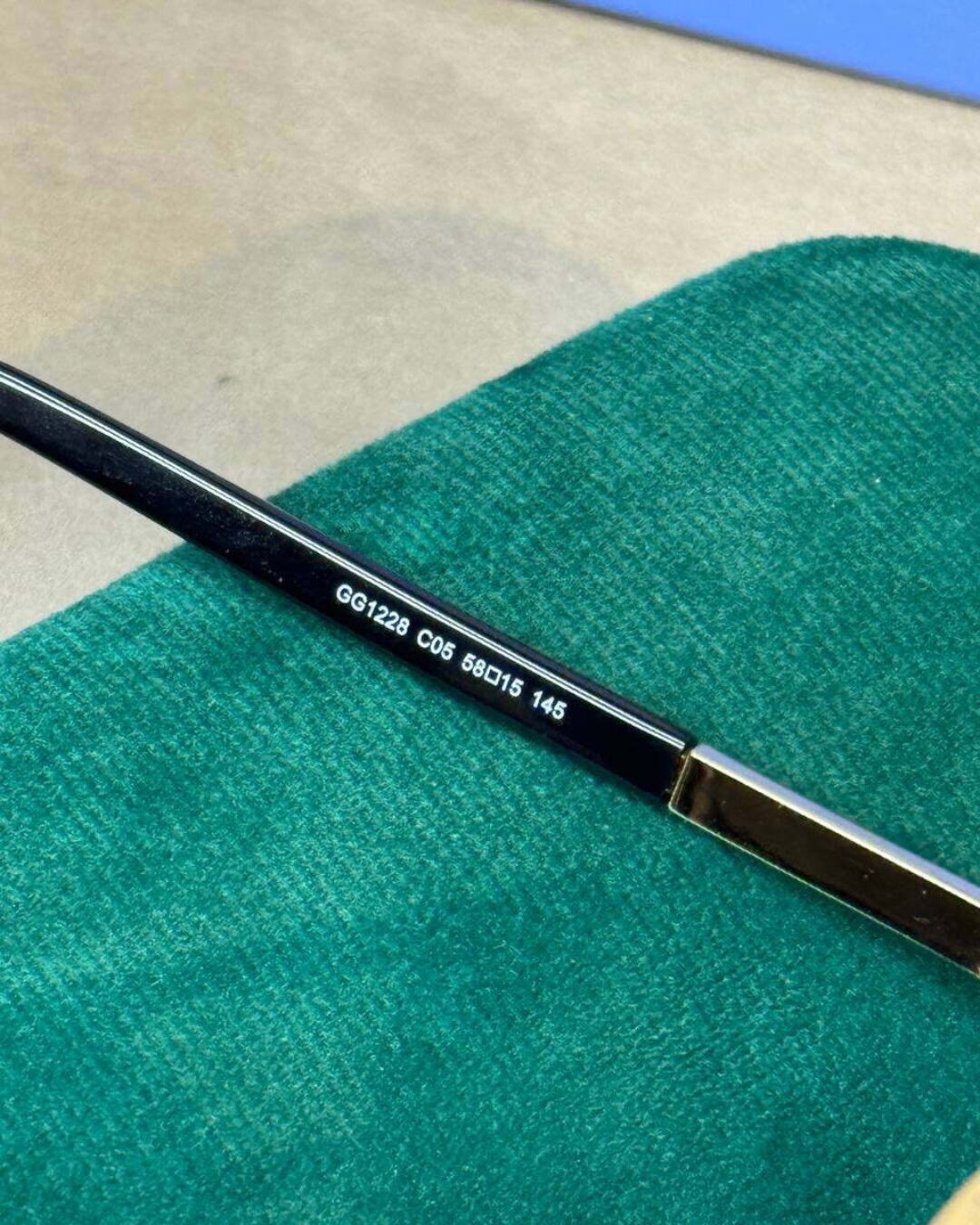 Очки Gucci — изображение 3