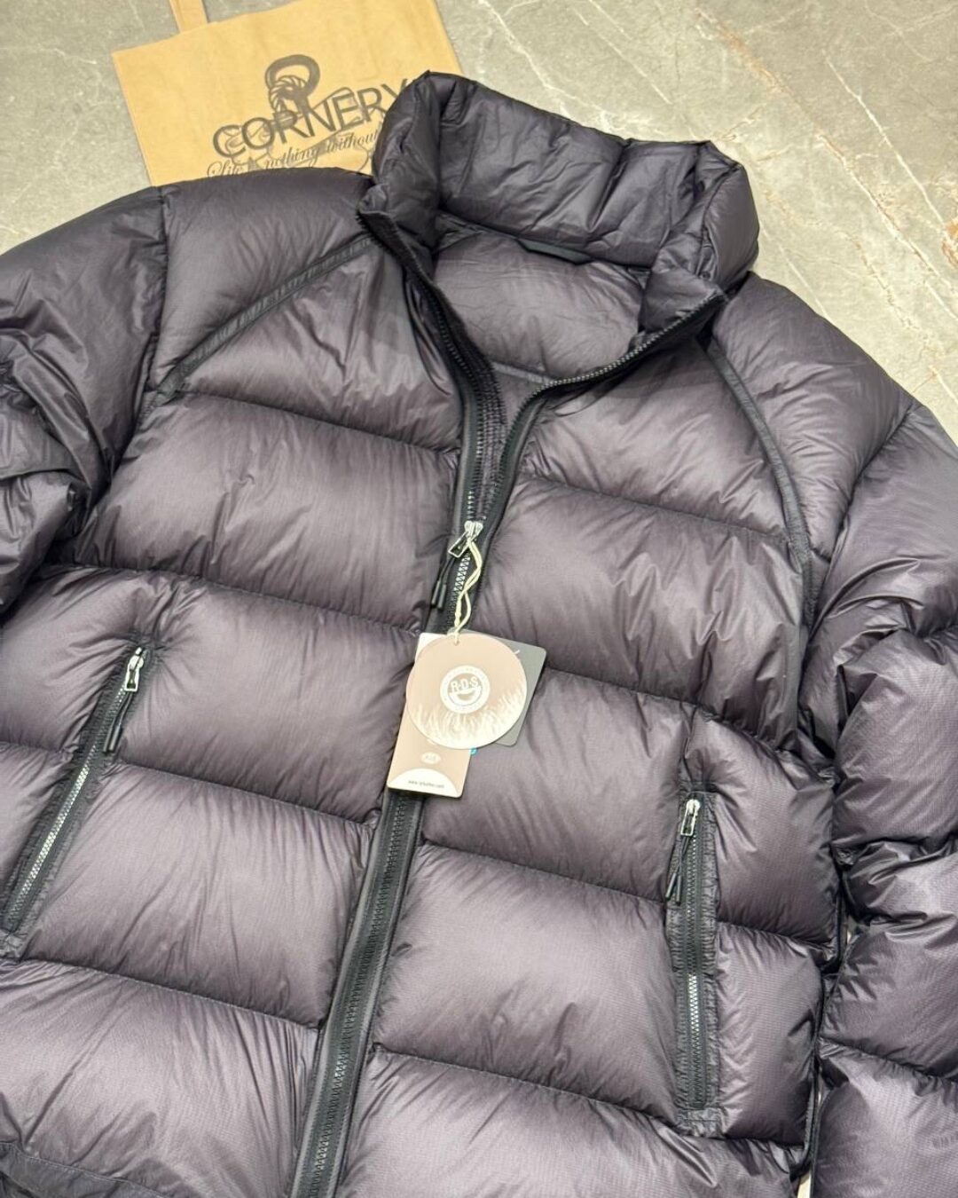 Пуховик Moncler — изображение 4