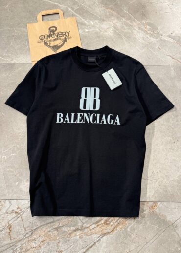 Футболка Balenciaga