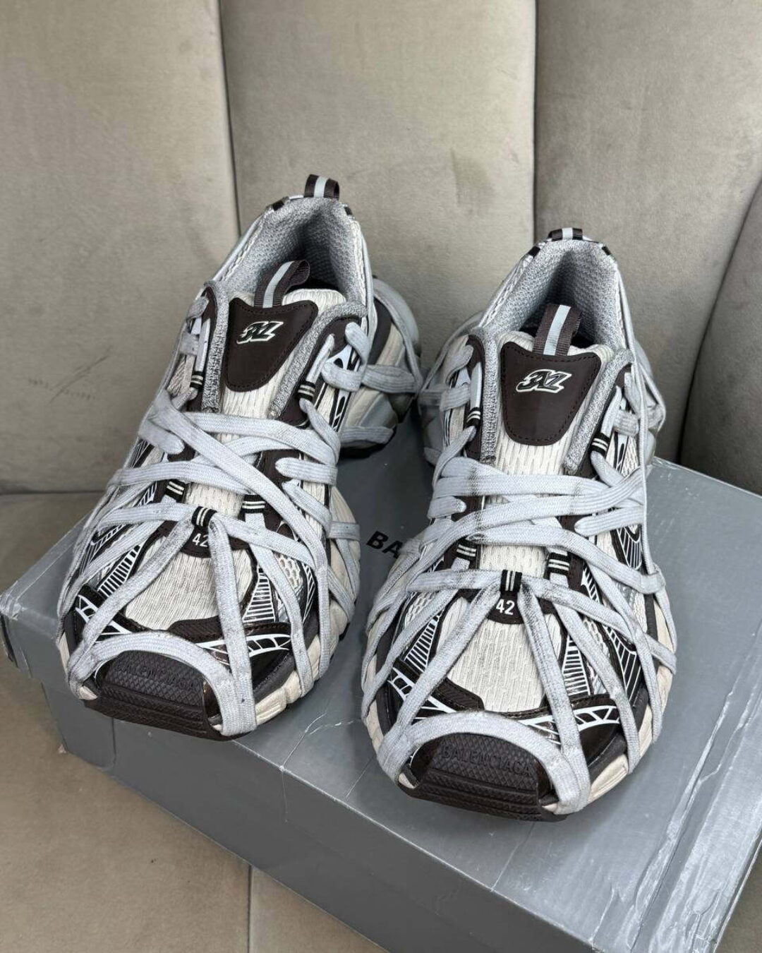 Кроссовки Balenciaga 3XL Extreme Lace Trainers Silver — изображение 2