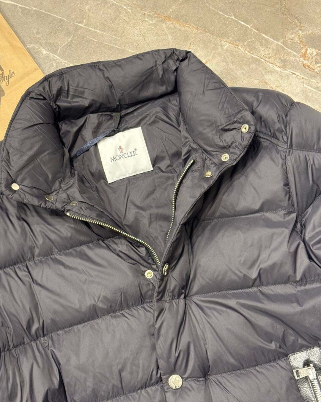 Пуховик Moncler — изображение 3