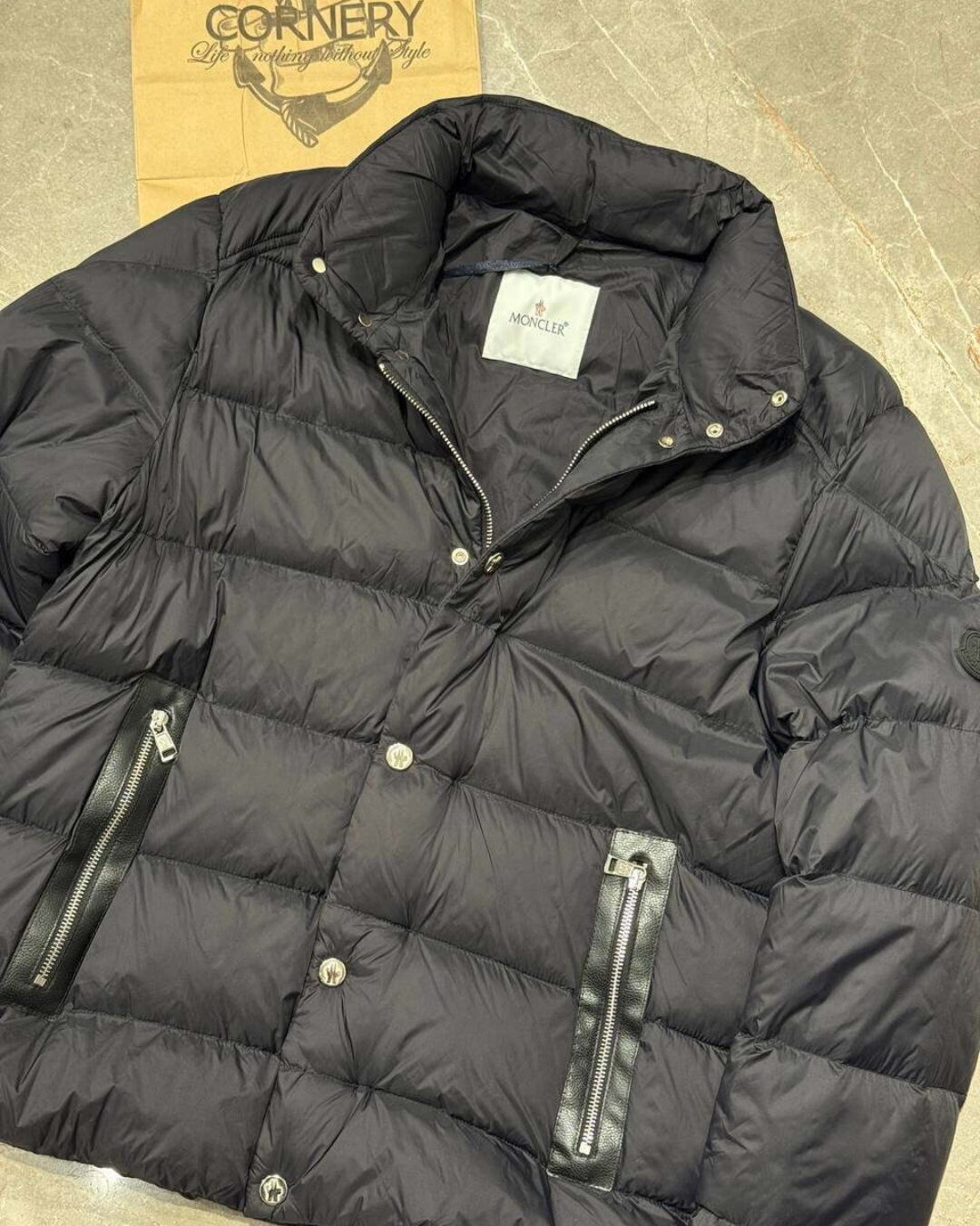 Пуховик Moncler — изображение 5