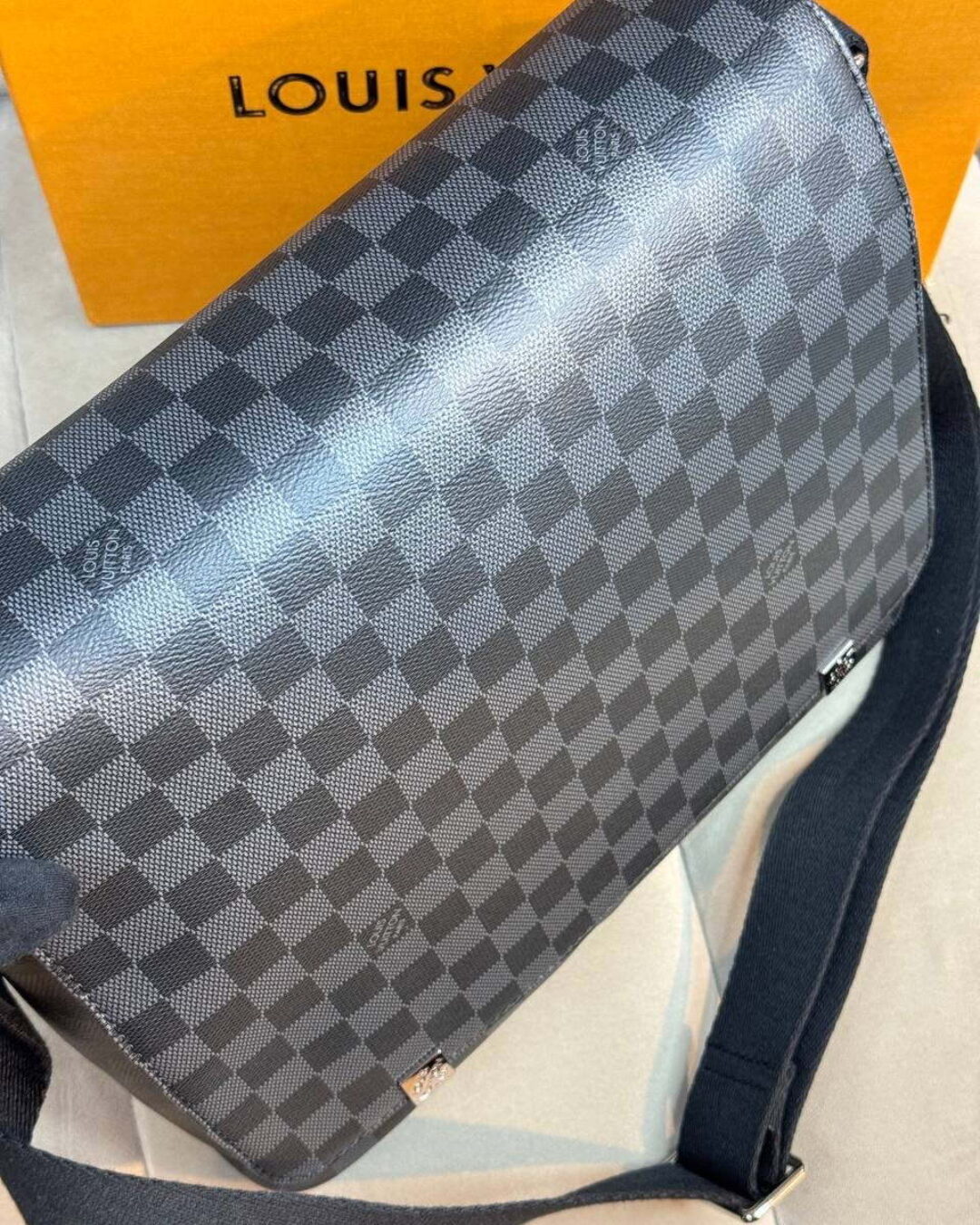 Сумка Louis Vuitton District PM BIG (Премиум) — изображение 2