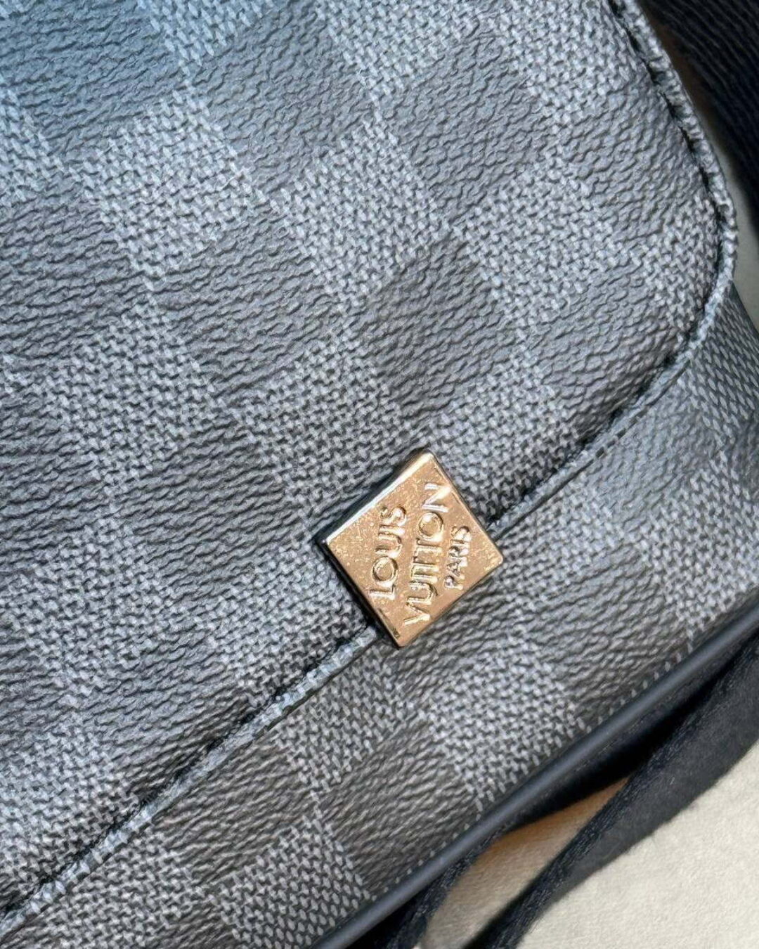 Сумка Louis Vuitton District PM BIG (Премиум) — изображение 3