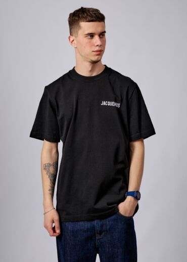 Футболка Jacquemus