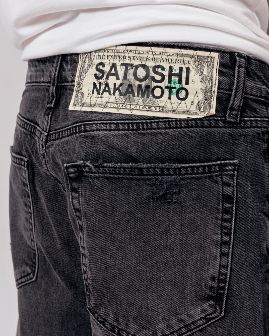 Джинсы Satoshi Nakamoto — изображение 6