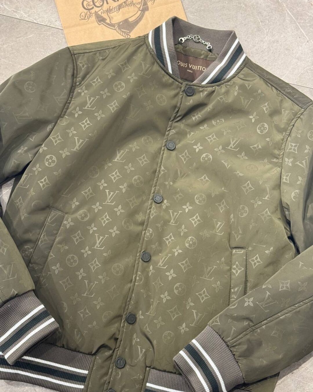 Бомбер Louis Vuitton — изображение 4