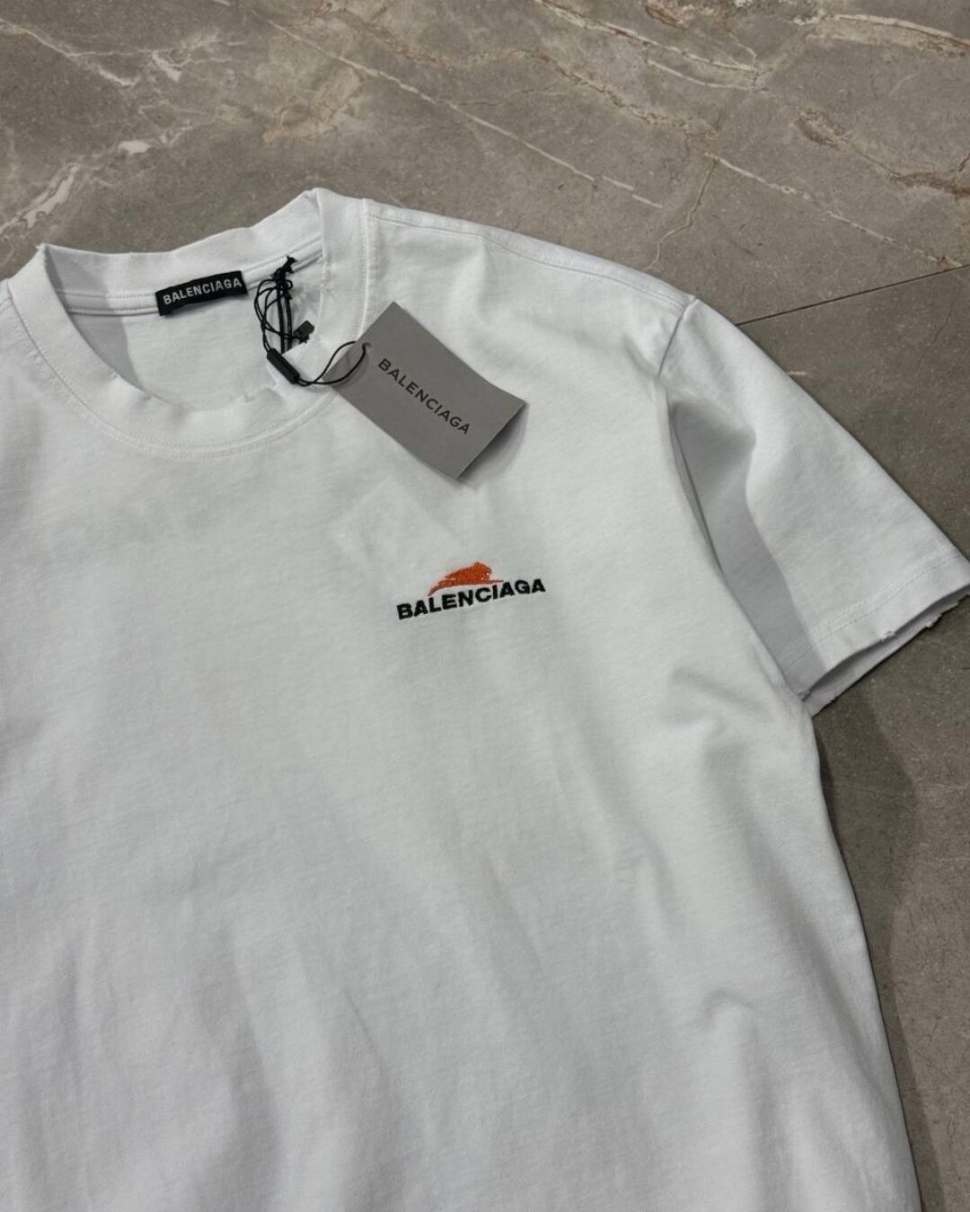 Футболка Balenciaga — изображение 5