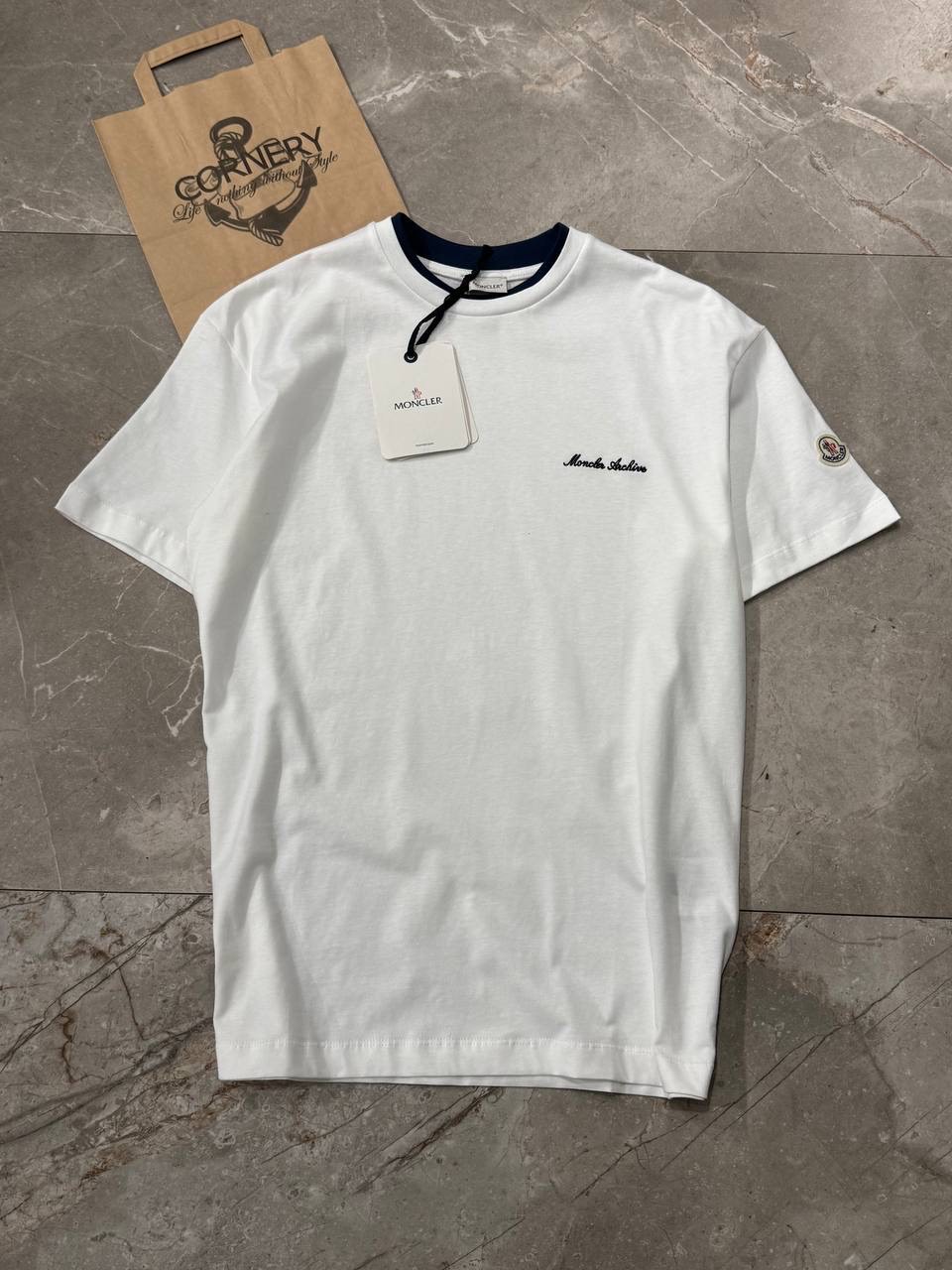 Футболка Moncler