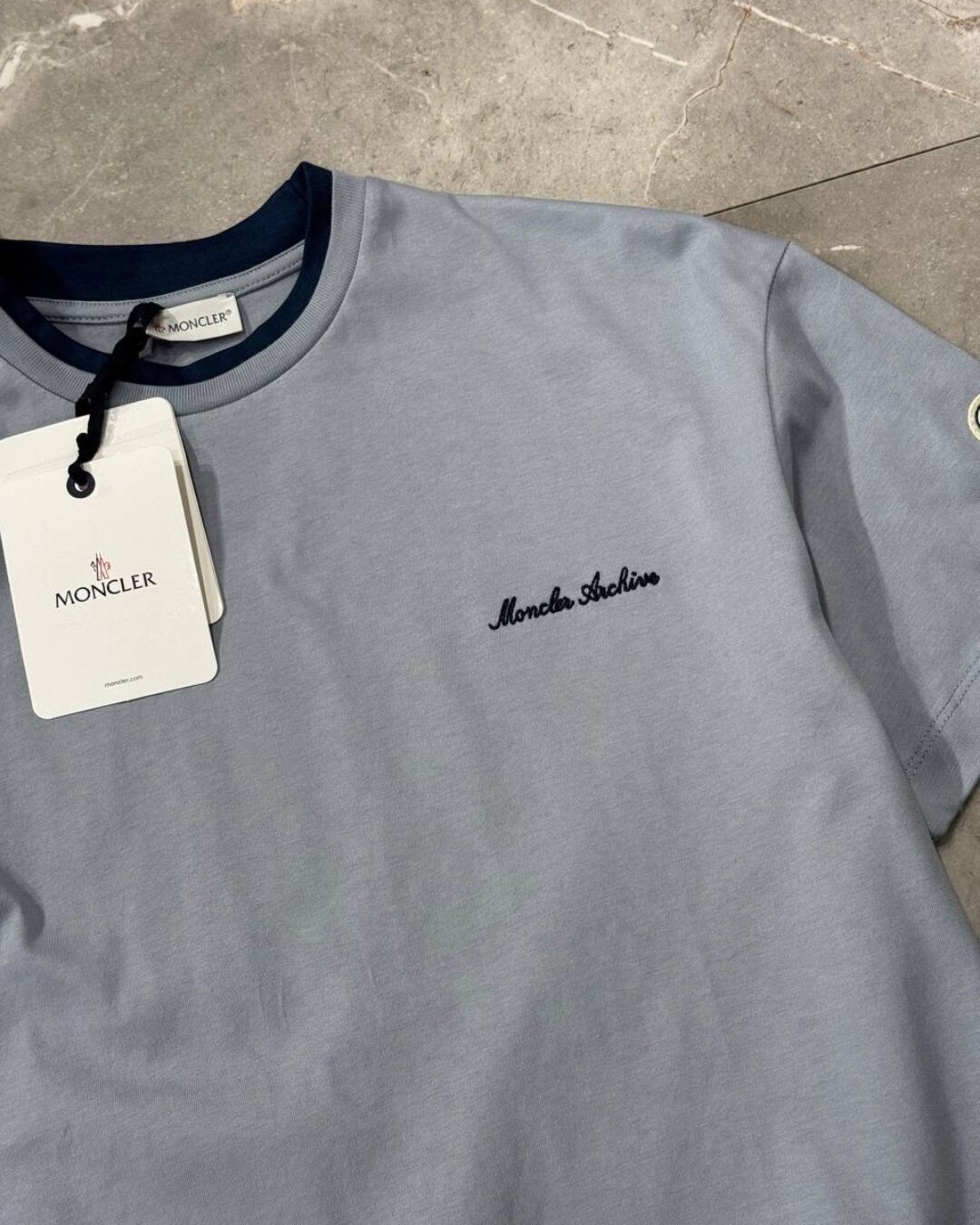 Футболка Moncler — изображение 3