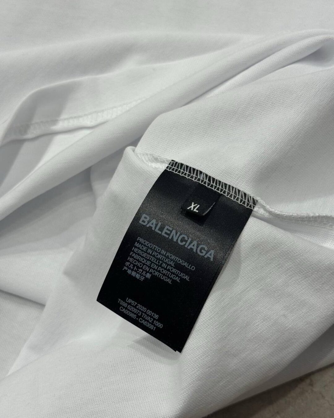 Футболка Balenciaga — изображение 5