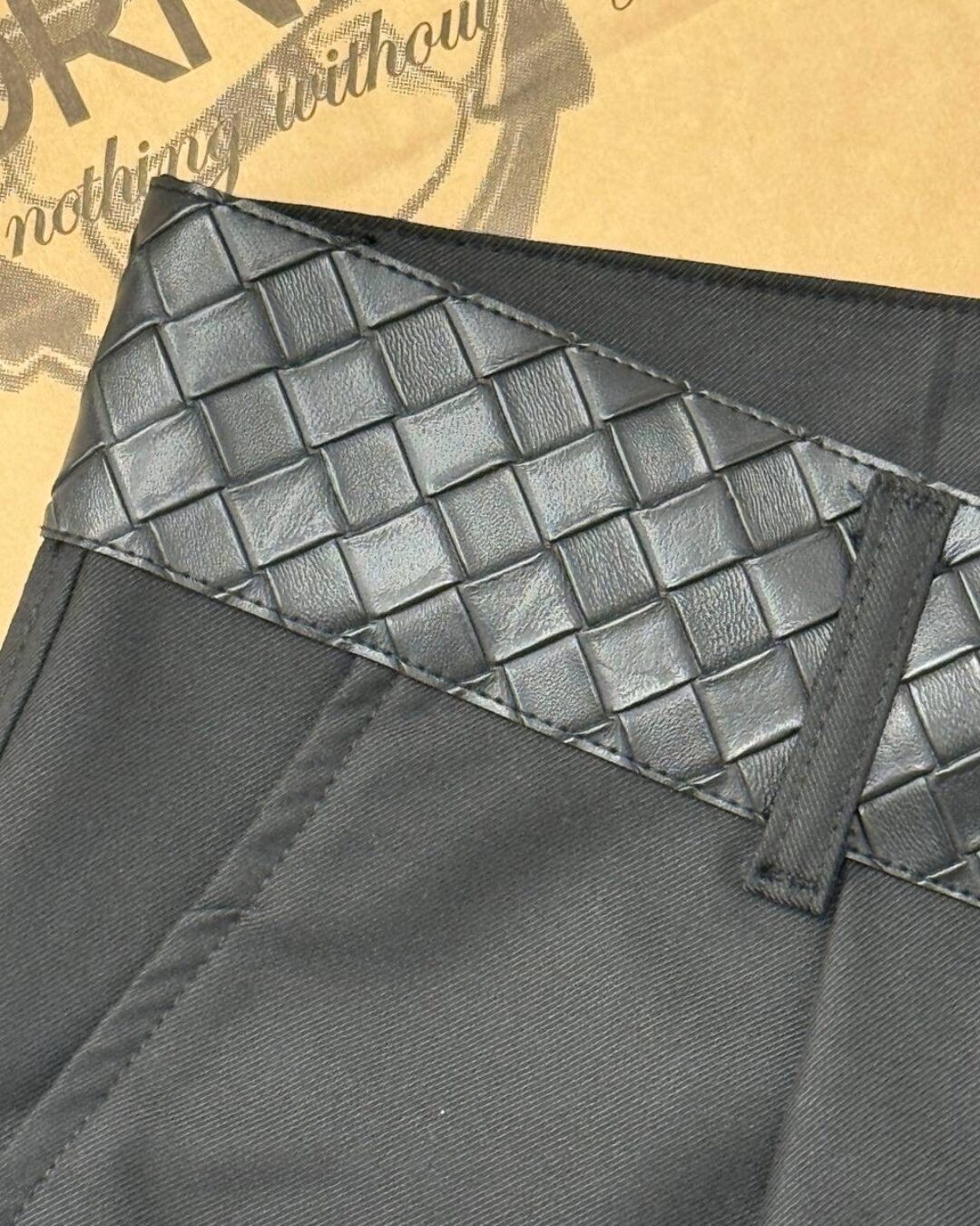 Штаны Bottega Veneta — изображение 7