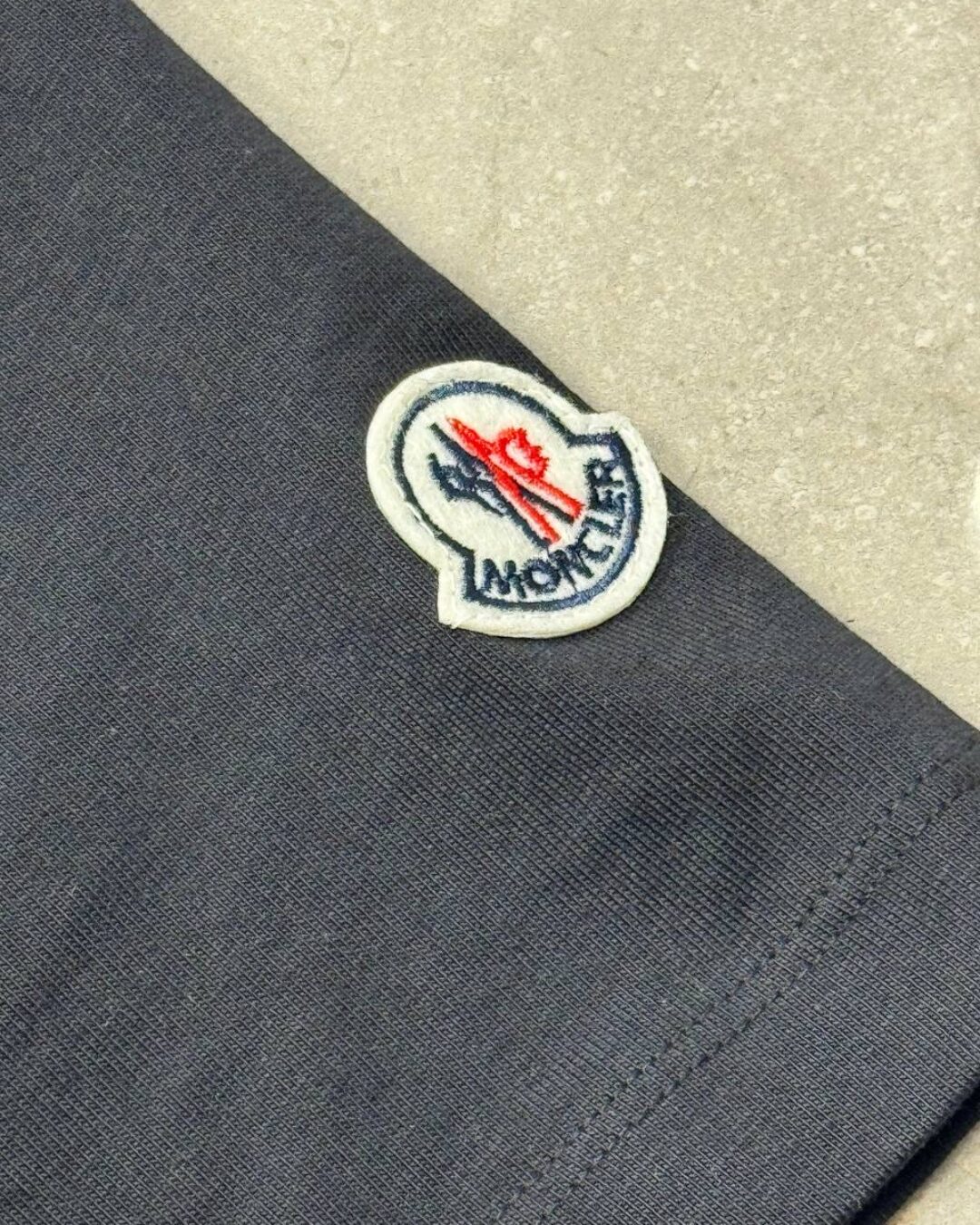 Футболка Moncler — изображение 8