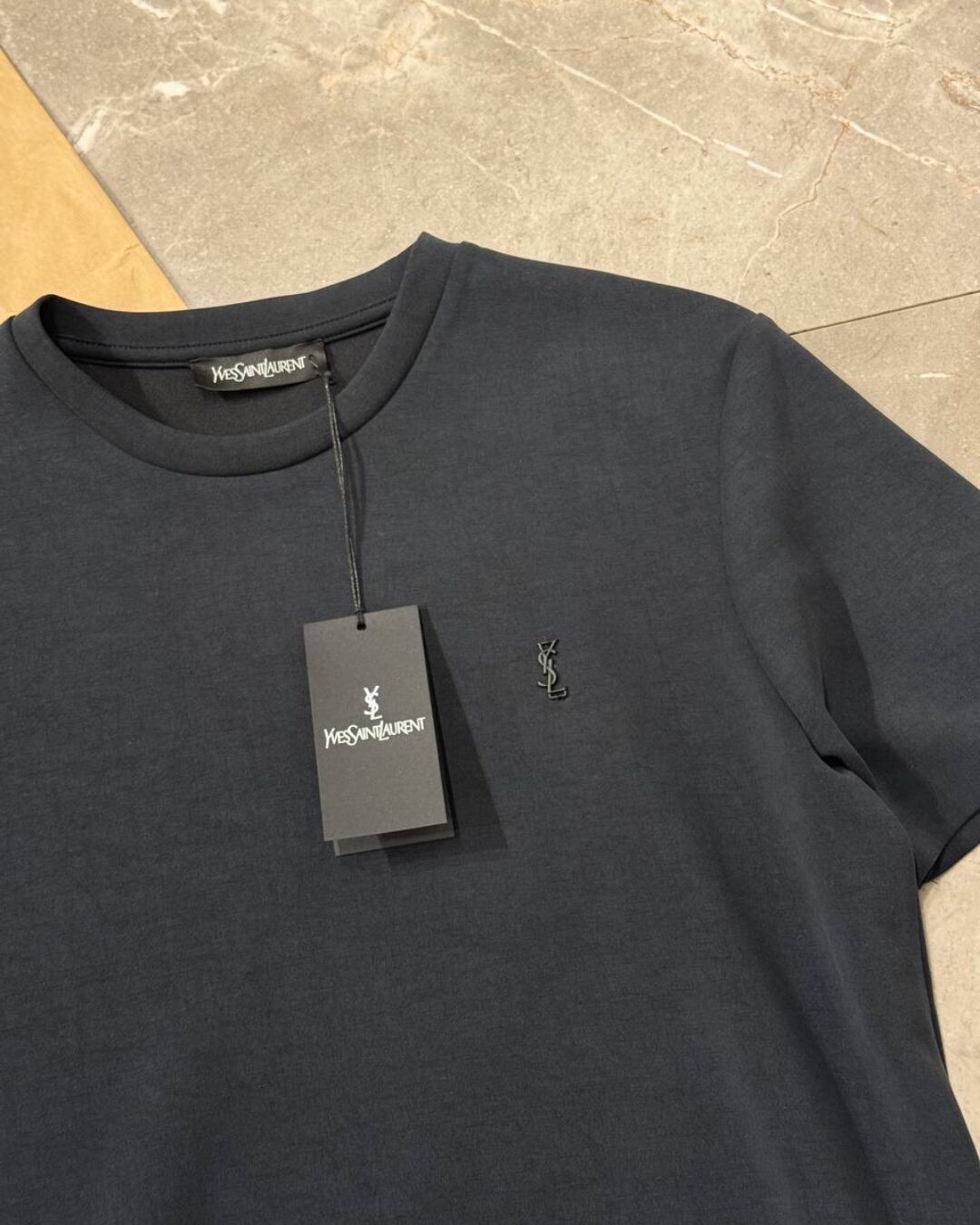 Футболка Yves Saint Laurent — изображение 3