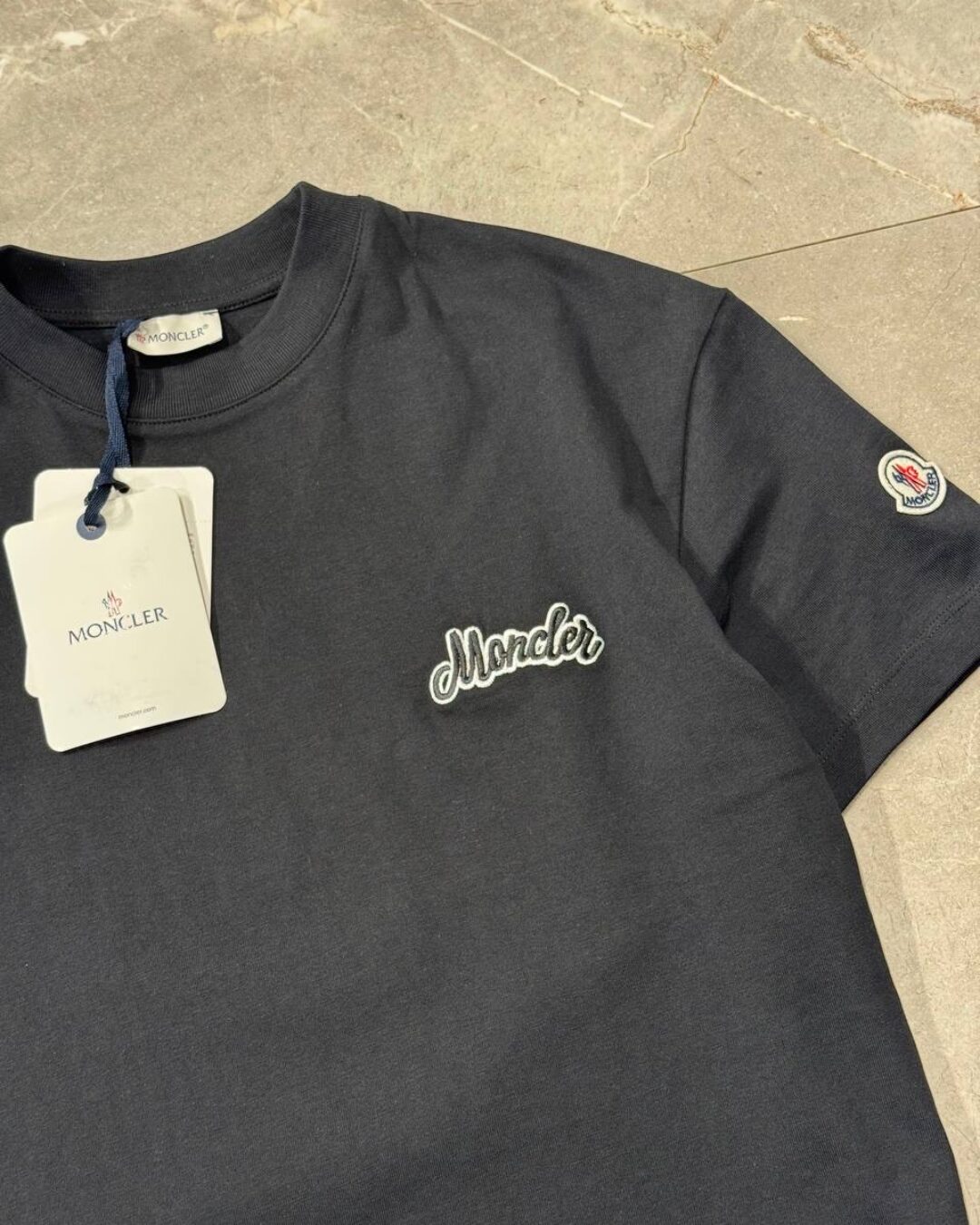 Футболка Moncler — изображение 4
