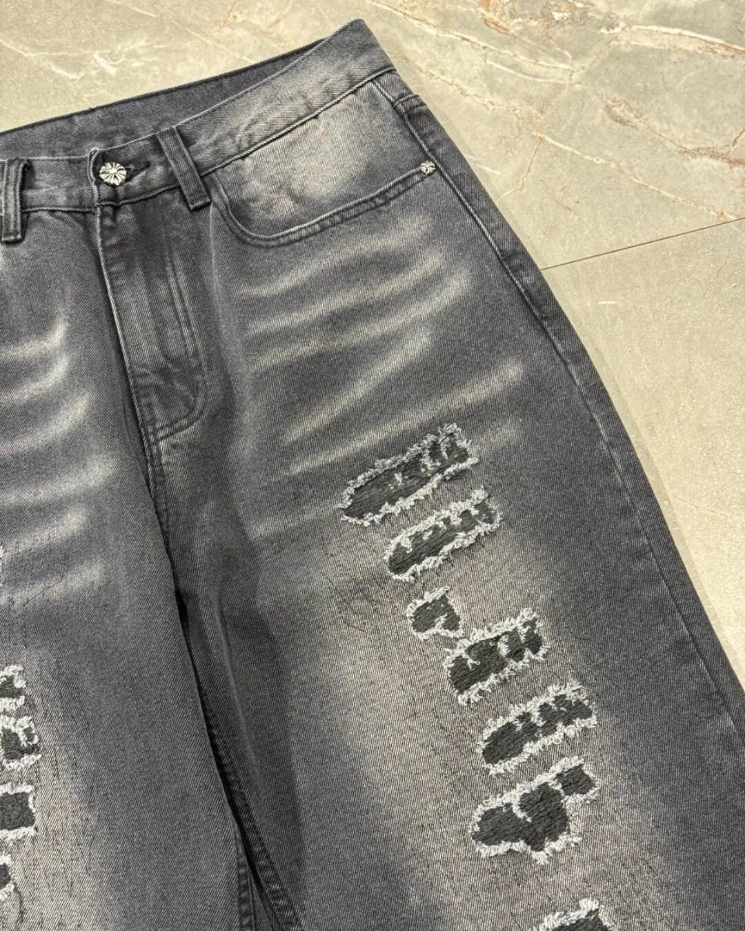 Джинсы Chrome Hearts — изображение 9