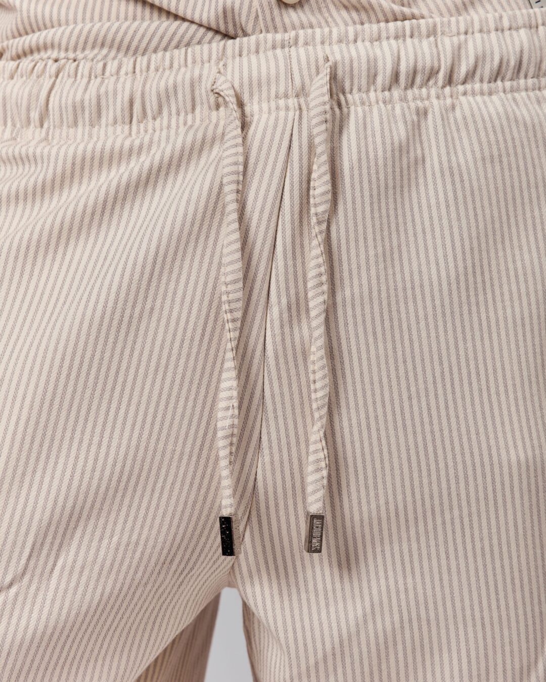 Летний костюм Jacquemus — изображение 8