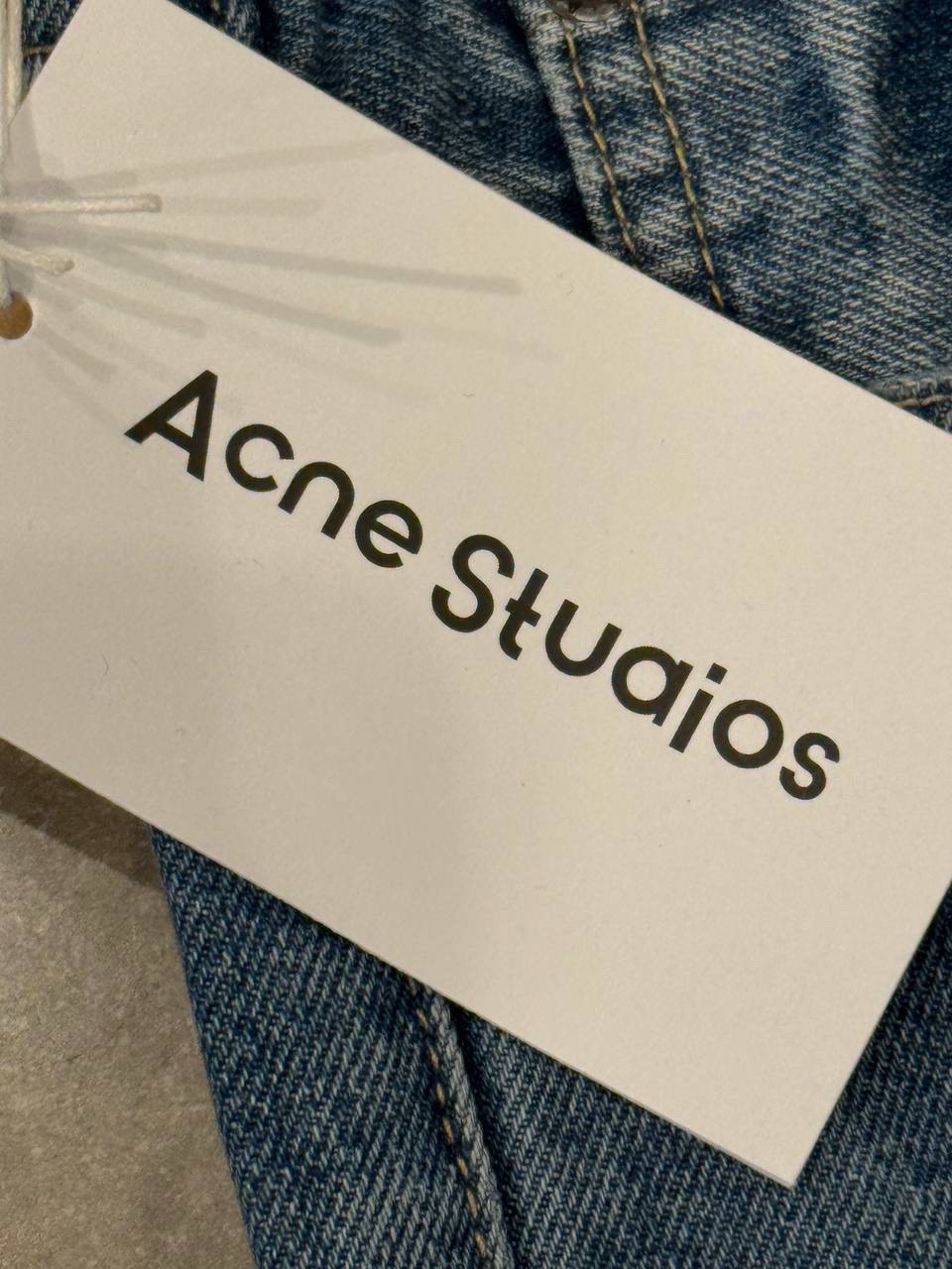 Джинсы Acne Studios — фото 6