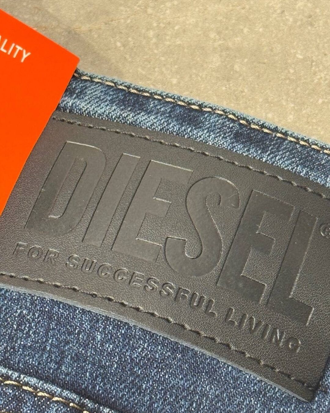 Джинсы Diesel — изображение 4