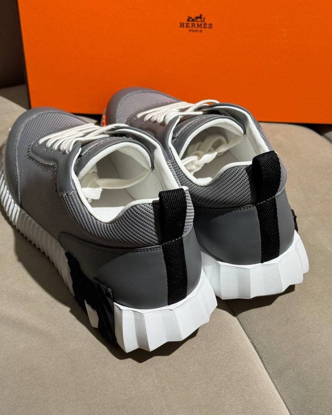 Кроссовки Hermes — изображение 3