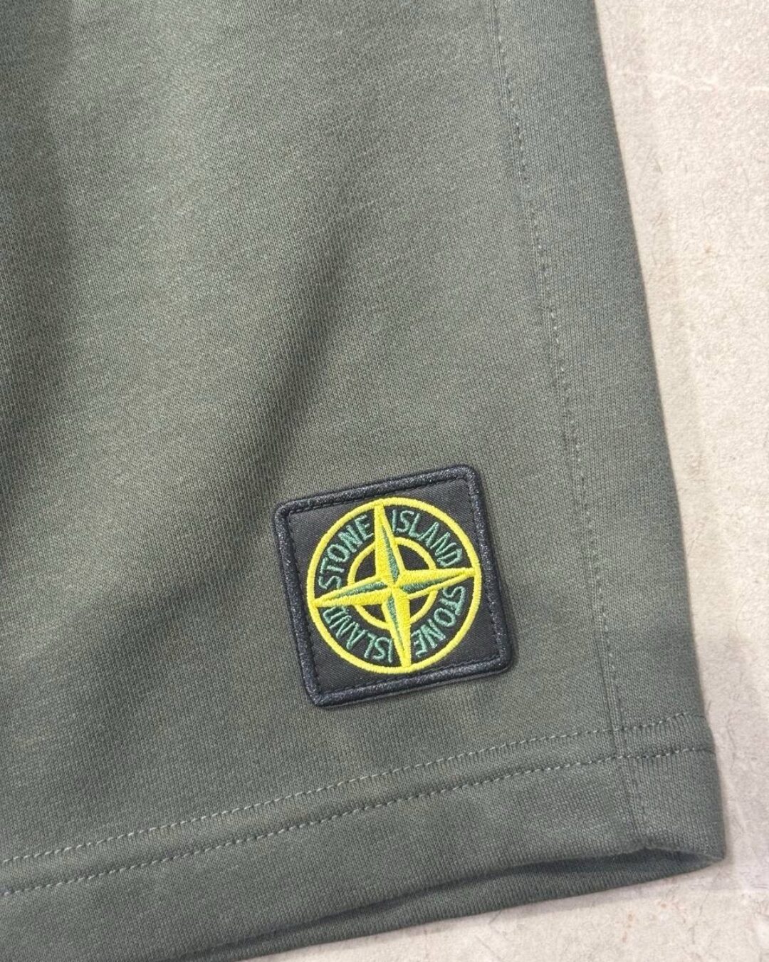 Шорты Stone Island — изображение 8