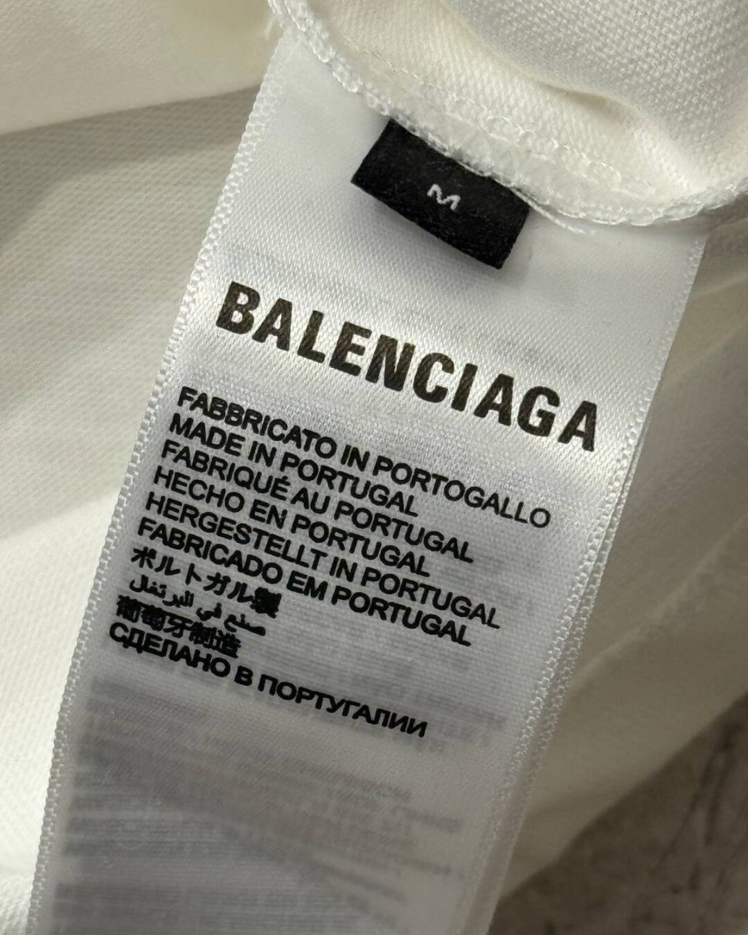 Футболка Balenciaga — изображение 9
