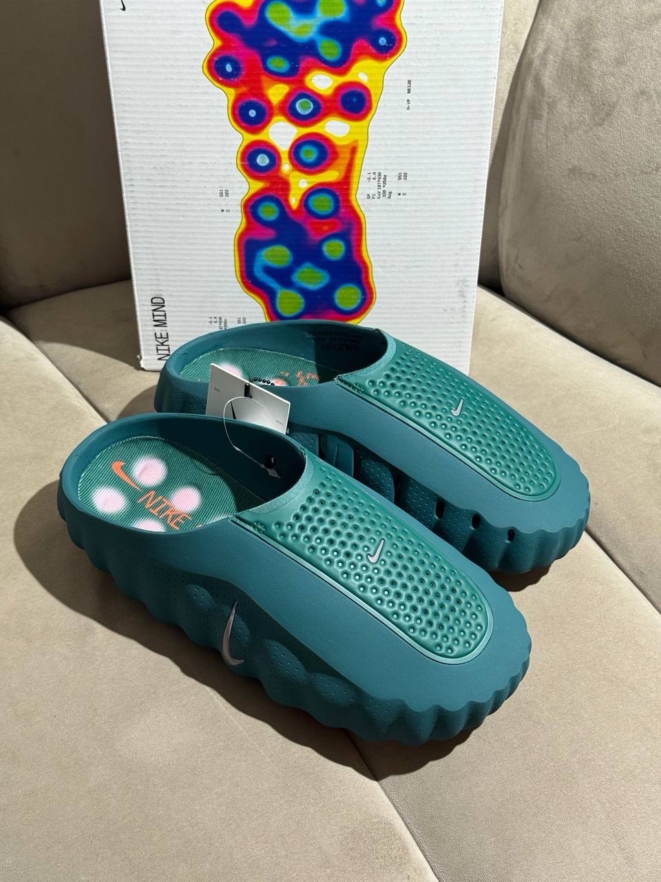 Тапки Nike Mind 001