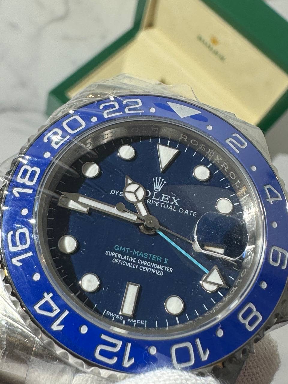 Часы Rolex Oyster Perpetual Date — фото 3