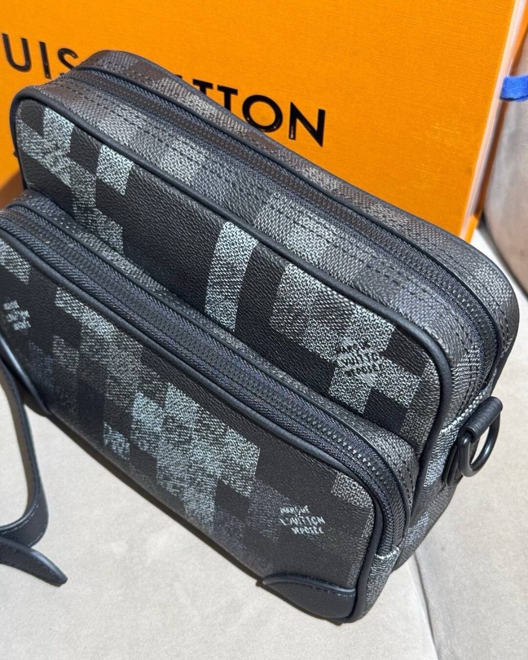 Сумка Louis Vuitton — изображение 9