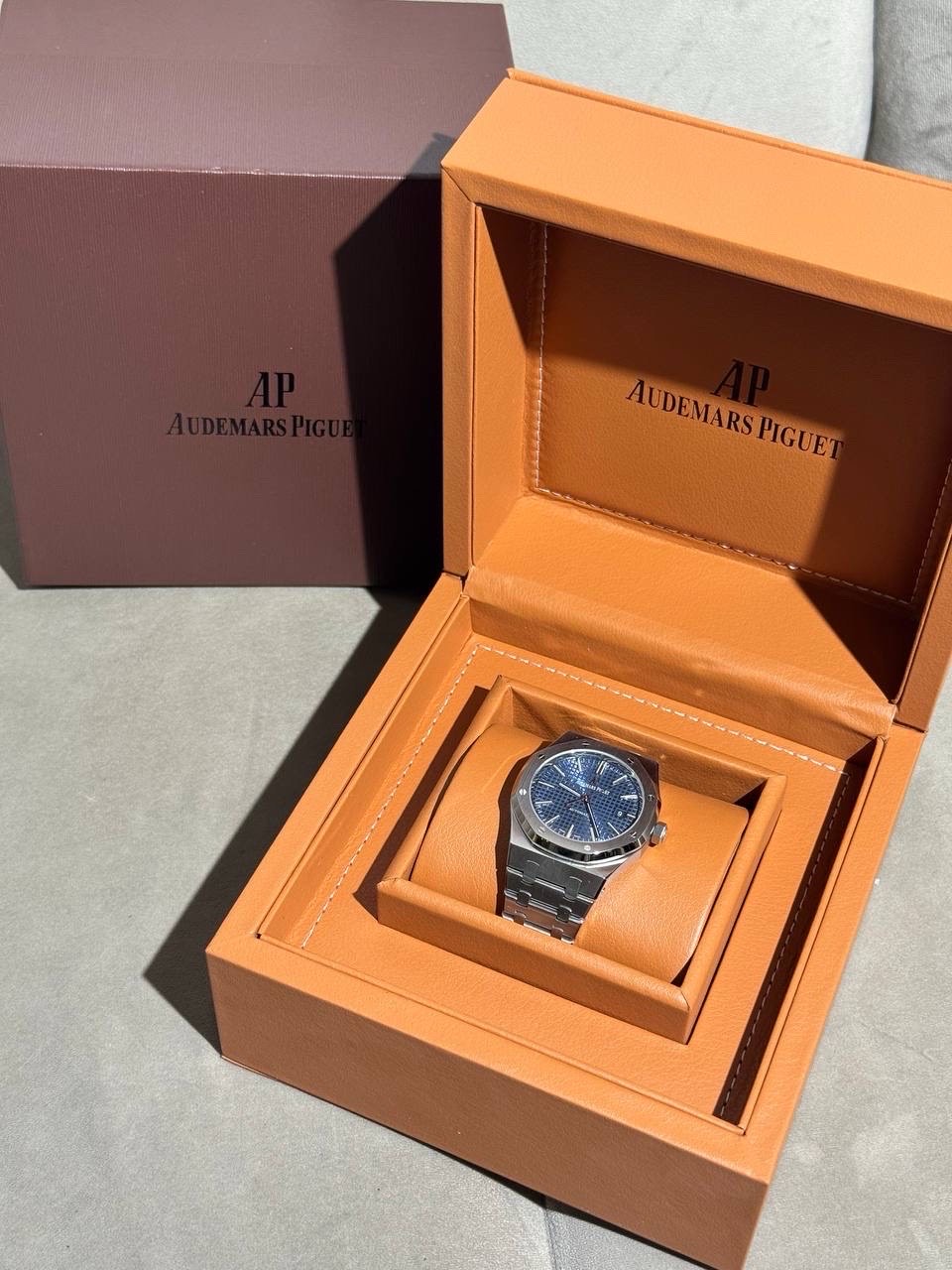 Часы Audemars Piguet Royal Oak — фото 1