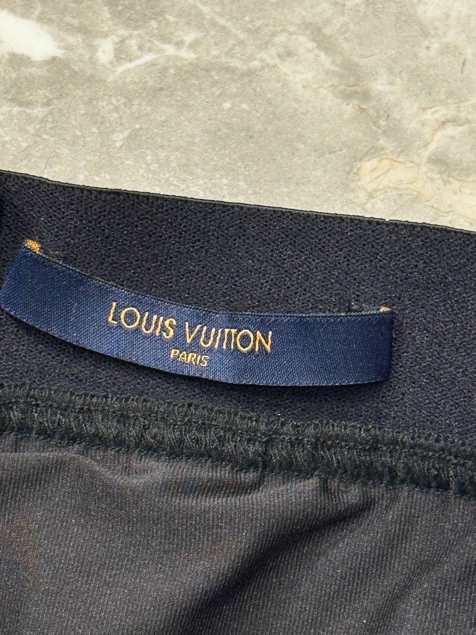 Шорты Louis Vuitton — фото 10