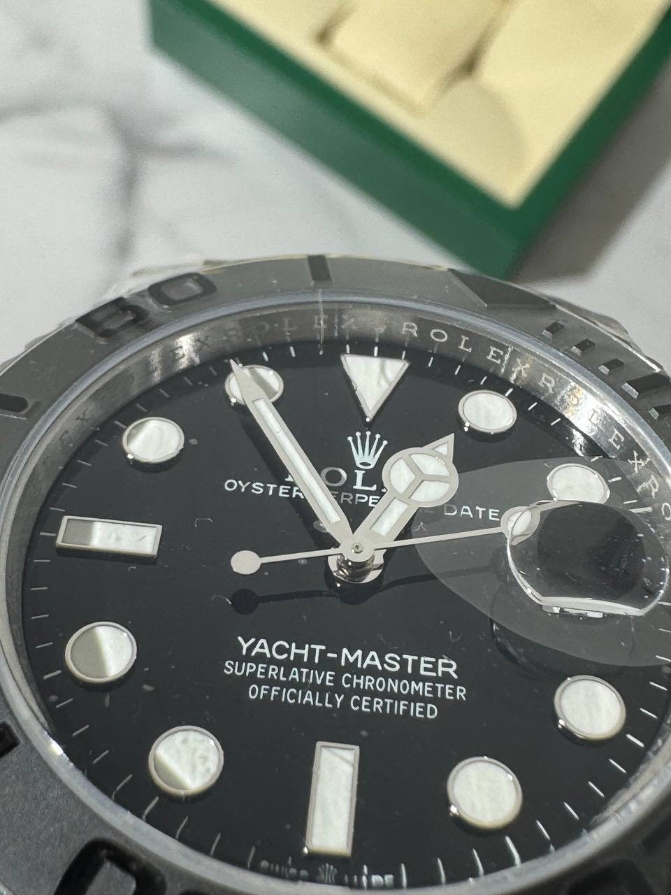 Часы Rolex Oyster Perpetual Date — фото 9