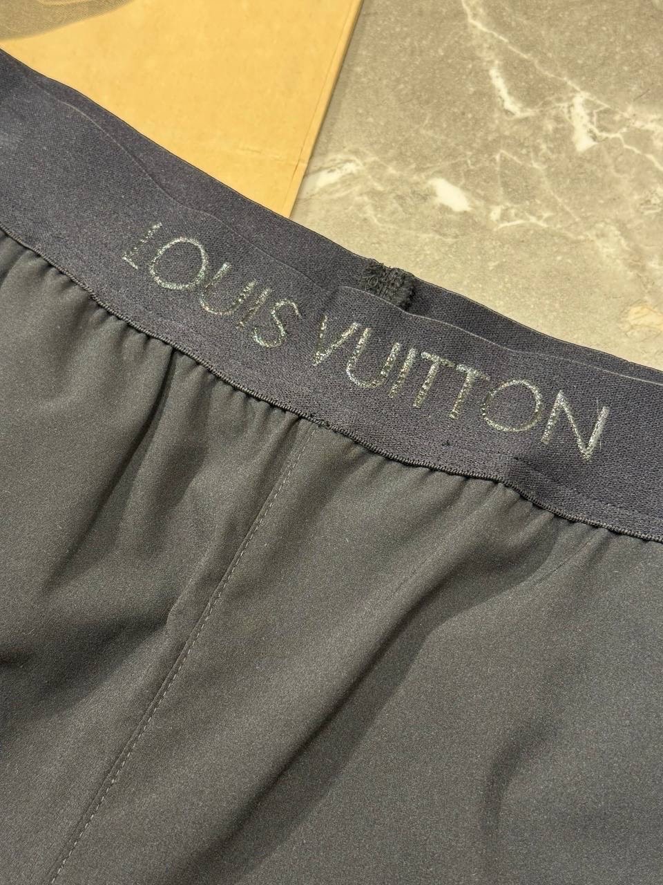 Шорты Louis Vuitton — фото 9