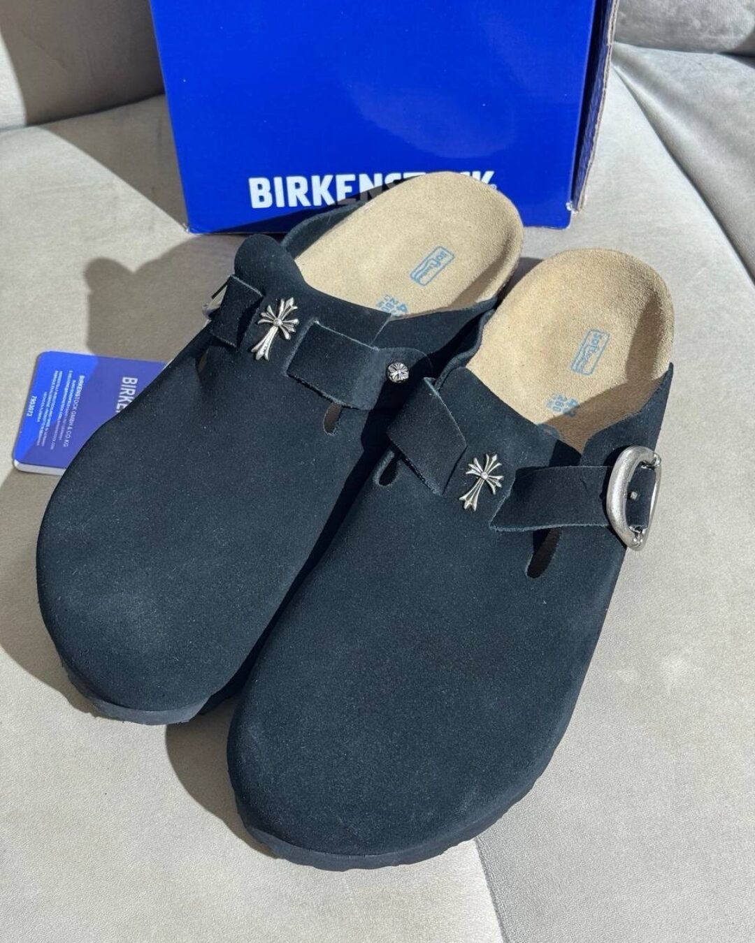 Сабо Birkenstock x Chrome Hearts — изображение 5